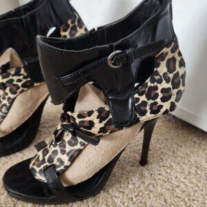 UNIQUE CUT OUT leopard heels